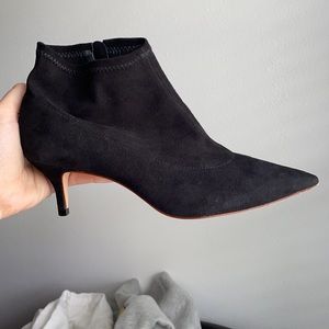 *Like New* RAYE Size 7.5 Black Suede Bootie